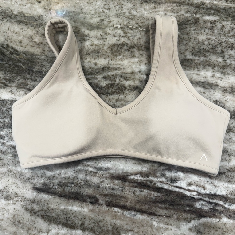 Acta wear bra and leggings!